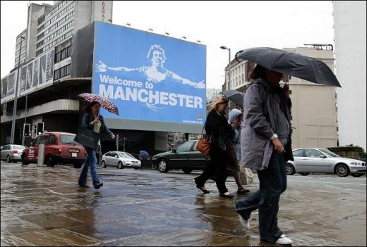 FOTO / City se ia de United: "Tevez, bine ai venit la Manchester!"_7
