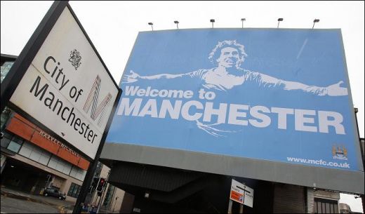 FOTO / City se ia de United: "Tevez, bine ai venit la Manchester!"_3