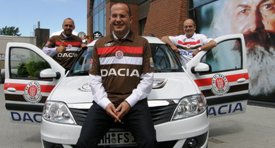 Dacia, in locul prostituatelor! Vezi ce echipa din Germania e sponsorizata de Dacia!_1