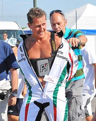 SUPER FOTO: Cum se pregateste Schumacher de revenirea in F1_15