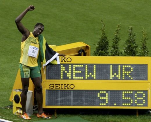 Cursa incredibila! Bolt a batut recordul mondial la 100m viteza: 9.58s_7