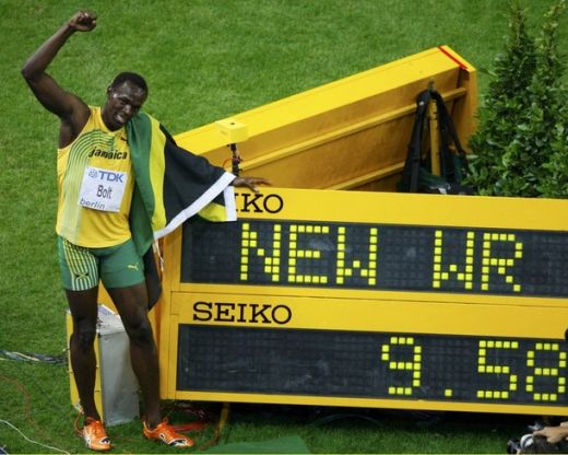 Cursa incredibila! Bolt a batut recordul mondial la 100m viteza: 9.58s_54