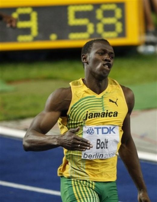 Cursa incredibila! Bolt a batut recordul mondial la 100m viteza: 9.58s_32