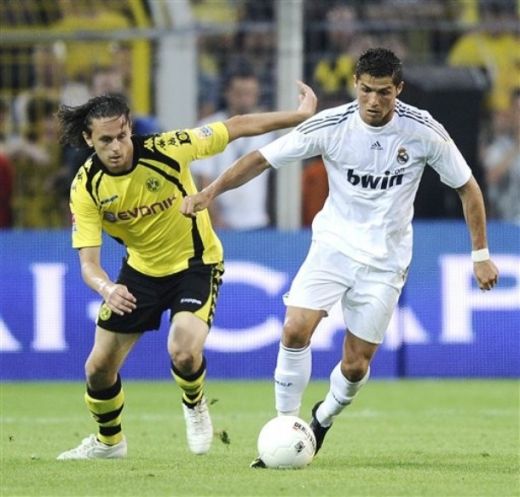 VIDEO: Galaxie de 5 stele! Dortmund 0-5 Real Madrid! Kaka, gol si pasa de geniu_26