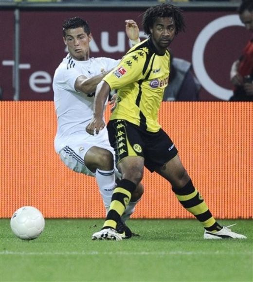 VIDEO: Galaxie de 5 stele! Dortmund 0-5 Real Madrid! Kaka, gol si pasa de geniu_17
