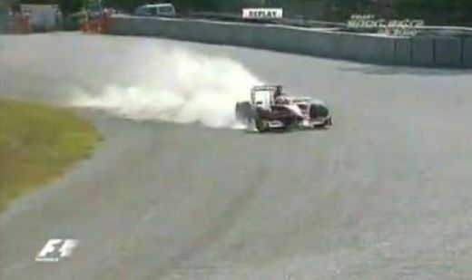 FOTO: Fisichella si-a facut praf masina pe pista! Vezi accidentului pilotului F1!_5