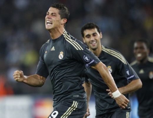 SUPER FOTO: Dubla de vis Cristiano Ronaldo, 5 goluri Real! Zurich 2-5 Real!_3