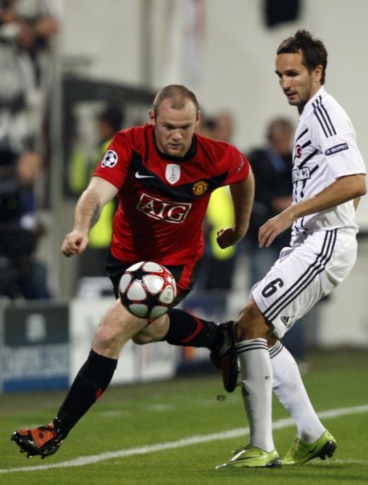 FOTO: Cu Rooney anulat, Scholes o salveaza pe United! Besiktas 0-1 Man U_24