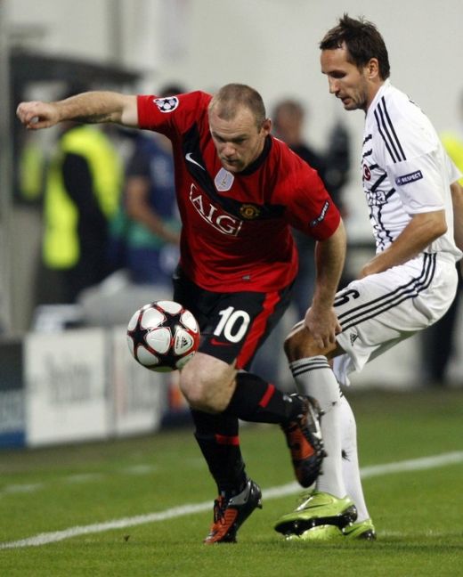 FOTO: Cu Rooney anulat, Scholes o salveaza pe United! Besiktas 0-1 Man U_17