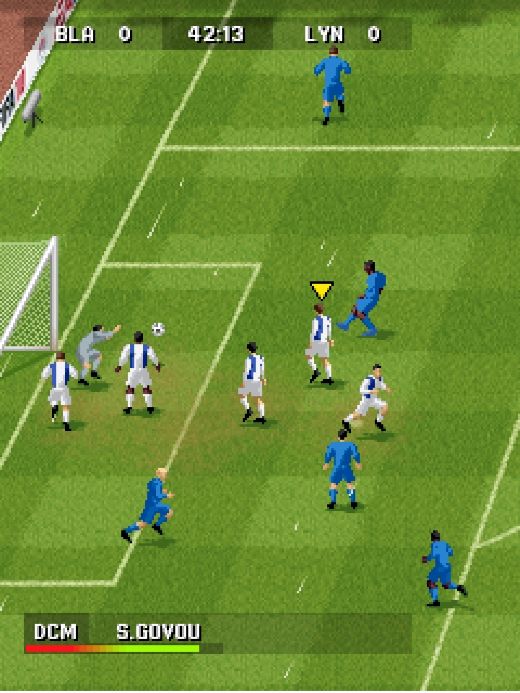 Chivu si Marica joaca in FIFA 10, jocul mobil!_3