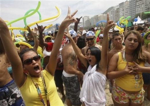 Pele a izbucnit in lacrimi pentru ca Rio va fi gazda JO 2016! Vezi reactia brazilienilor!_10