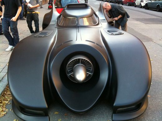 FOTO Masina lui Batman exista! Nu in Gotham ci in Stockholm!_3