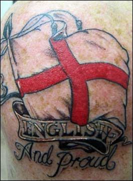Wayne Rooney si-a tatuat dragostea pentru Anglia_2