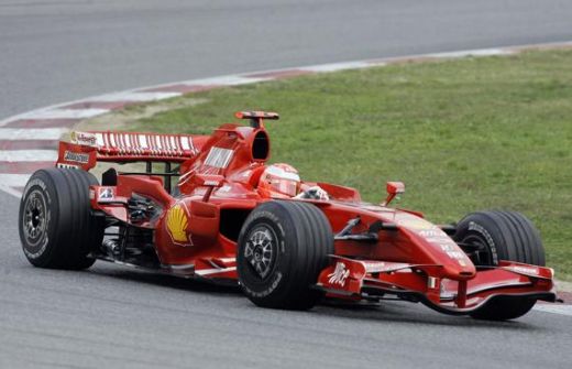 Schumacher s-a intors - cel mai bun la testele de la Barcelona!_9