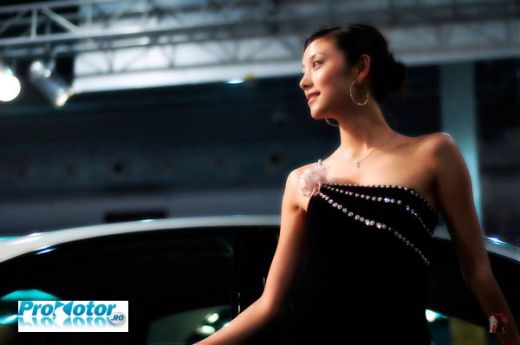 Cele mai tari masini si cele mai sexy fete din Asia sunt la Salonul auto al Chinei!_5