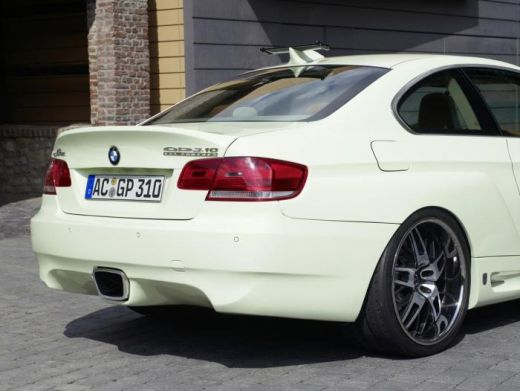 BMW a depasit recordul de viteza pentru un GPL: 318 kilometri la ora!_9