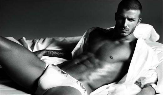 Britanicii il banuiesc pe Beckham ca ar fi homosexual!_1
