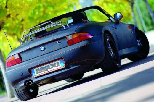Tuning excentric: un BMW Z3 imbracat integral in piele_1