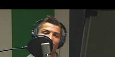 VIDEO Cristiano Ronaldo canta Amor Mio! Spaniolii rad de el!_1