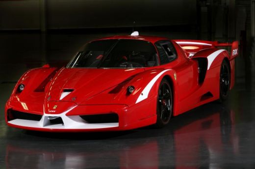 Vezi un Ferrari FXX de 2,6 milioane de euro!_3