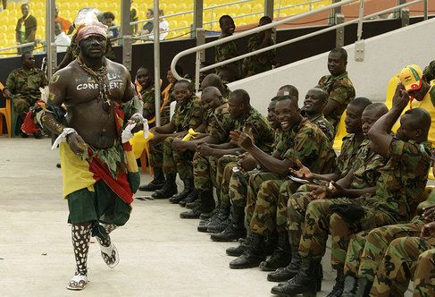 Camerunezii merg in finala Cupei Africii. Vezi ce primire ii pregatesc fanii lui Etoo_5