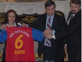 Steaua isi ia zborul cu noul sponsor: Air Atlantis - Vezi cum arata acum tricoul Stelei!_1