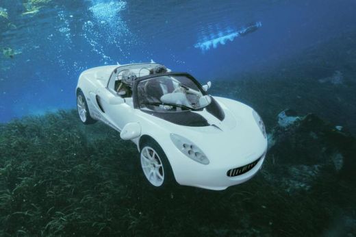 Pe asta nu o stiai! Prima masina pe care o poti conduce pe sub apa!_1