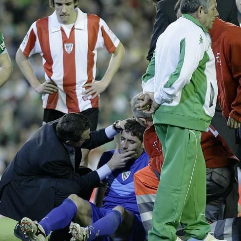 Clubul Athletic Bilbao cere sanctiuni drastice, dupa ce Armando a fost lovit cu sticla in fata!_2