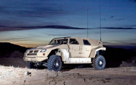 Printul desertului reinventat! Vezi cum o sa arate noul Humvee al armatei americane_3