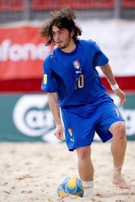 Maradonel joaca pentru Italia: fiul lui Maradona, in echipa de fotbal pe plaja a Italiei!_4
