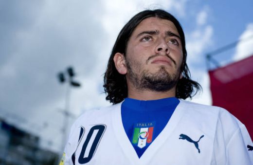 Maradonel joaca pentru Italia: fiul lui Maradona, in echipa de fotbal pe plaja a Italiei!_5