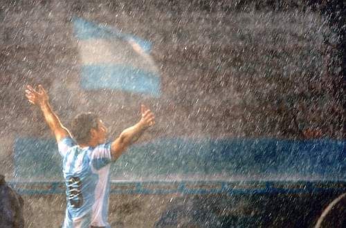 FAZA ZILEI! Vezi golul lui Palermo pentru Argentina si bucuria NEBUNA a lui Maradona_9