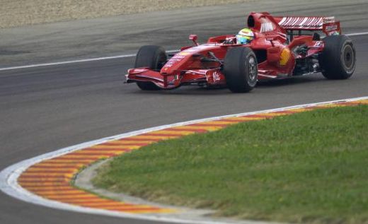FOTO: Felipe Massa a pilotat pentru prima oara un monopost F1 dupa accidentul din Ungaria!_3