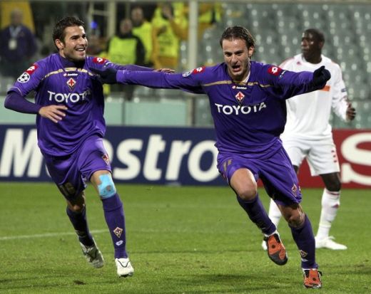 FOTO: Mutu a revenit miraculos si a inscris din nou: Fiorentina 5-2 Debrecen!_9