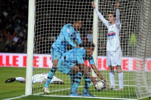VIDEO Un meci cum Franta nu a vazut de 52 de ani! Vezi nebunia de la  Lyon 5-5 Marseille!_6