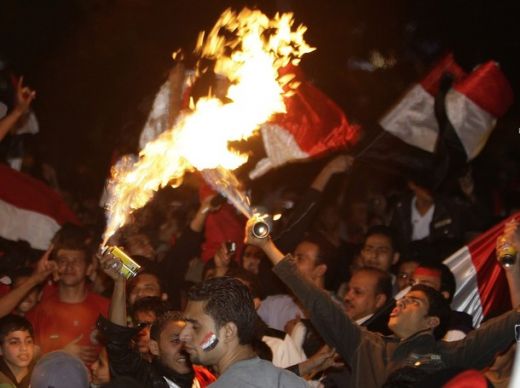 FOTO: Fotbalul groazei la Cairo! Fanii s-au batut pe strazi dupa meci!_5