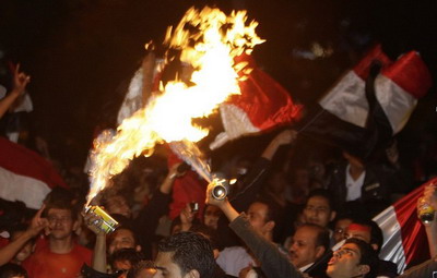 FOTO: Fotbalul groazei la Cairo! Fanii s-au batut pe strazi dupa meci!_1