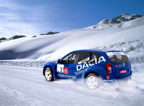 FOTO! Poze in premiera cu Dacia Duster, SUV-ul de 350cp prezentat la Paris de Alain Prost_2