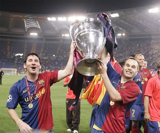 Mai tare decat Platini! Messi a castigat "Balonul de Aur" cu un punctaj record!_59
