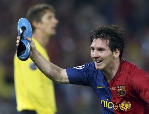 Mai tare decat Platini! Messi a castigat "Balonul de Aur" cu un punctaj record!_14
