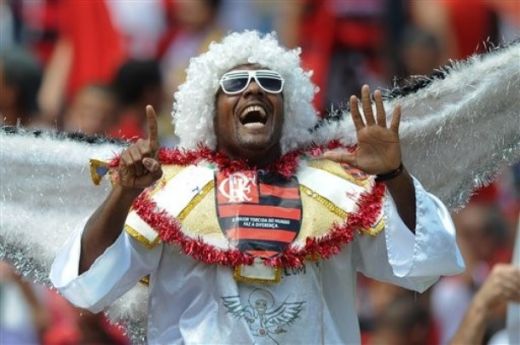 VIDEO Adriano, cu ochii in lacrimi! Flamengo, campioana! O banda de hoti a furat 4 milioane de euro!_11