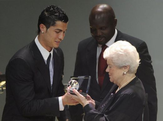 El este REGELE! Messi a castigat trofeul FIFA World Player 2009:_20