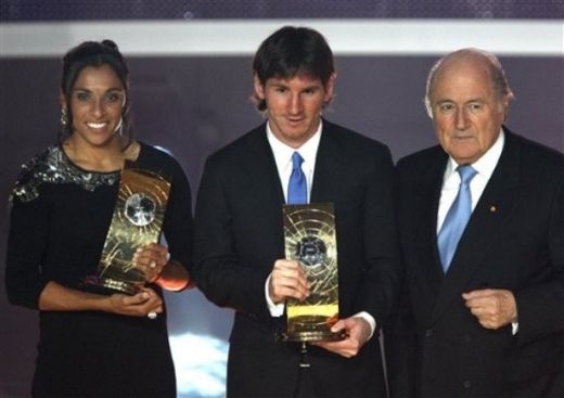 El este REGELE! Messi a castigat trofeul FIFA World Player 2009:_36