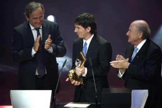 El este REGELE! Messi a castigat trofeul FIFA World Player 2009:_50