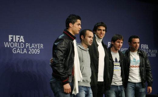 El este REGELE! Messi a castigat trofeul FIFA World Player 2009:_40