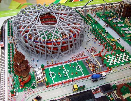 FOTO! Ceva ce in Romania nu vei vedea! Cele mai tari stadioane din lume facute din LEGO_6