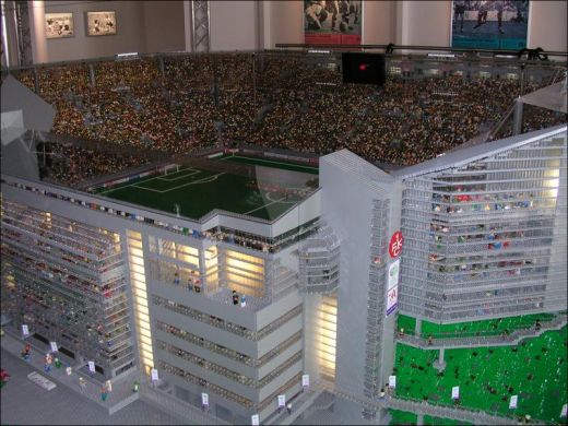 FOTO! Ceva ce in Romania nu vei vedea! Cele mai tari stadioane din lume facute din LEGO_21