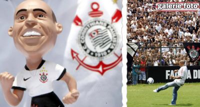 Super show: Vezi cum a fost prezentat Roberto Carlos la Corinthians_1