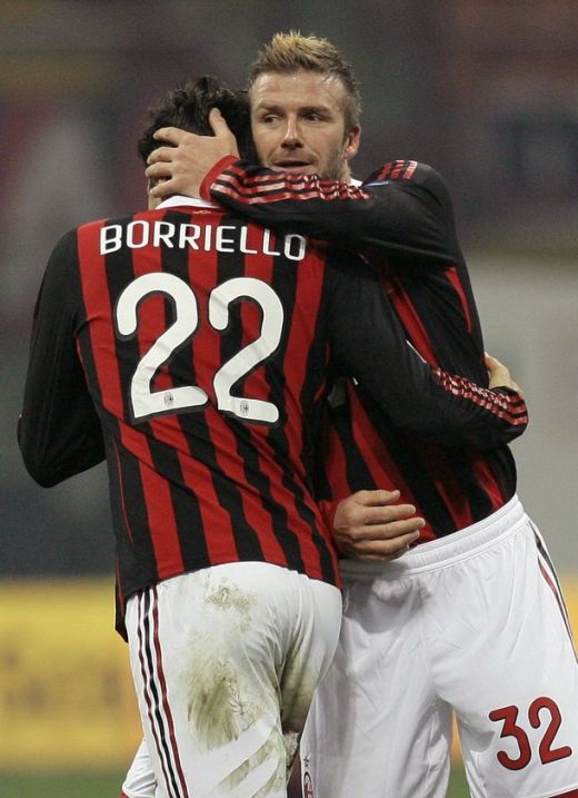 VIDEO Ronaldinho si Borriello Bum Bum! Milan a facut show la intoarcerea lui Beckham!_2