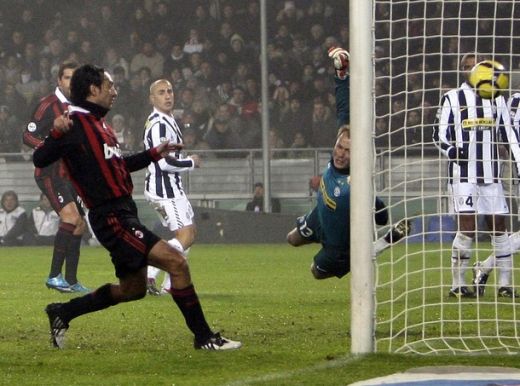 Milan a castigat primul mare derby din 2010: Juventus 0-3 Milan!_8
